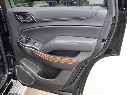 Used 2019 Chevrolet Tahoe Premier AWD/4WD image 16