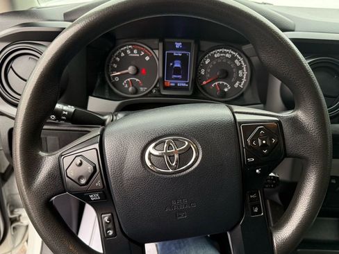 Used 2020 Toyota Tacoma SR image 29