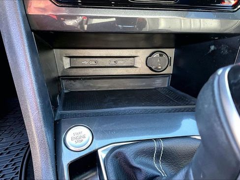 Certified 2023 Volkswagen Tiguan SE R-Line image 28