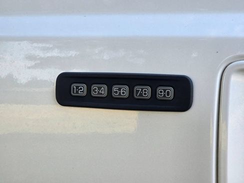 Used 2013 Ford F350 Lariat w/ Lariat Ultimate Pkg AWD/4WD image 29