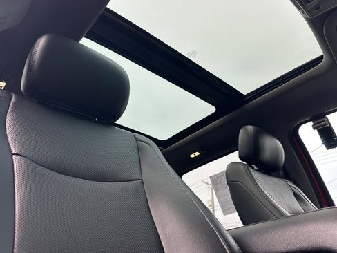 Used 2018 Ford F250 Lariat w/ Lariat Ultimate Package image 16