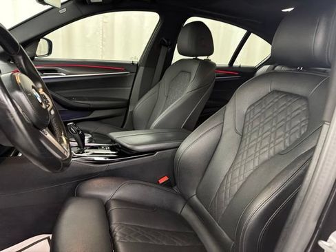 Used 2023 BMW 530i xDrive w/ M Sport Package AWD/4WD image 9