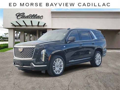 Used 2026 Cadillac Escalade Luxury w/ LPO, Floor Liner Package image 1