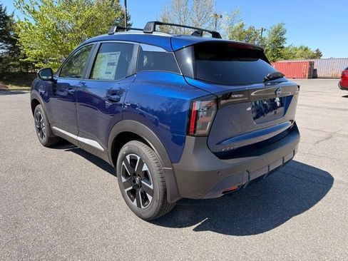 New 2026 Nissan Kicks SV w/ Cold Weather Package AWD/4WD image 7