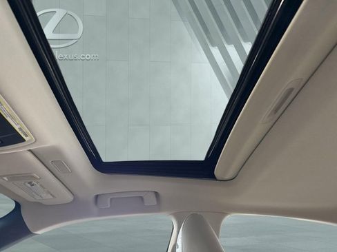 Certified 2025 Lexus ES 300h w/ Premium Package image 25