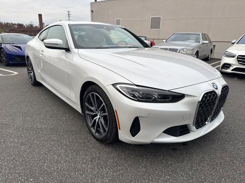 Used 2024 BMW 430i xDrive Coupe w/ Premium Package image 2