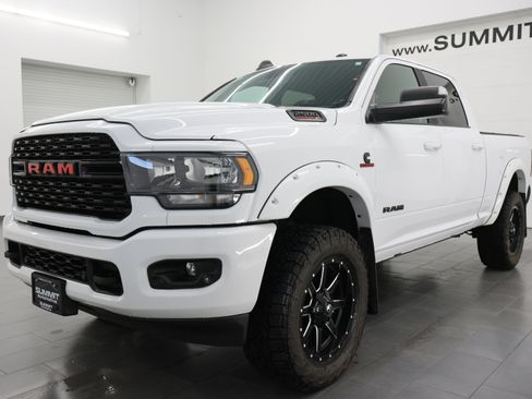 Used 2022 RAM 2500 Big Horn w/ Night Edition image 7