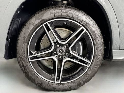 Used 2026 Mercedes-Benz GLS 450 4MATIC image 34