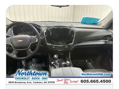 Used 2021 Chevrolet Traverse High Country image 12