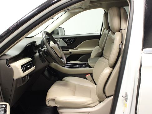 Used 2020 Lincoln Aviator Reserve w/ Equipment Group 202A image 19