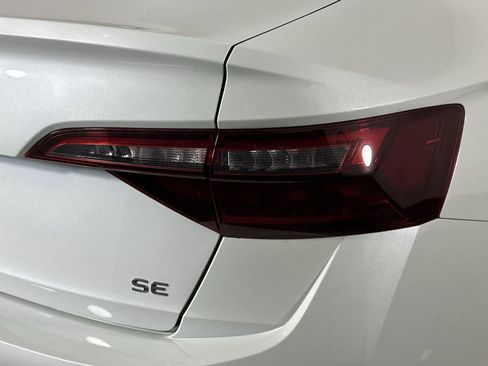 Used 2024 Volkswagen Jetta SE w/ Panoramic Sunroof Package image 26