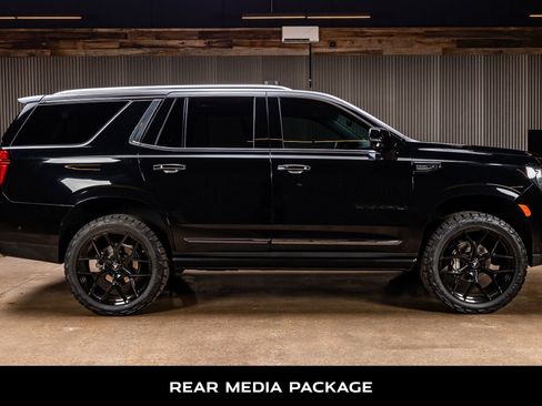 Used 2023 GMC Yukon Denali Ultimate image 11