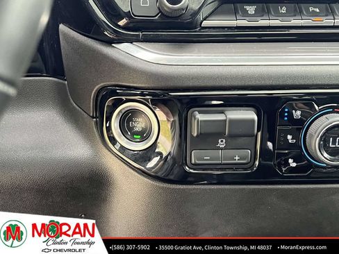 Certified 2024 Chevrolet Silverado 2500 High Country w/ High Country Premium Package AWD/4WD image 25