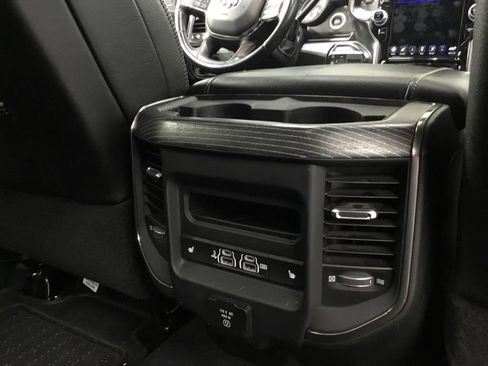 Used 2020 RAM 2500 Limited AWD/4WD image 18