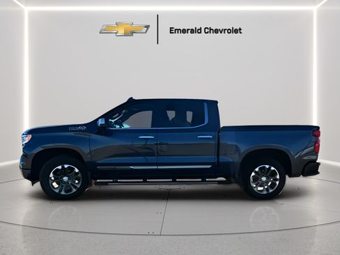Used 2022 Chevrolet Silverado 1500 High Country w/ Max Trailering Package AWD/4WD image 4