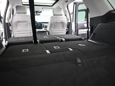 Certified 2025 Ford Expedition Max Active RWD image 26
