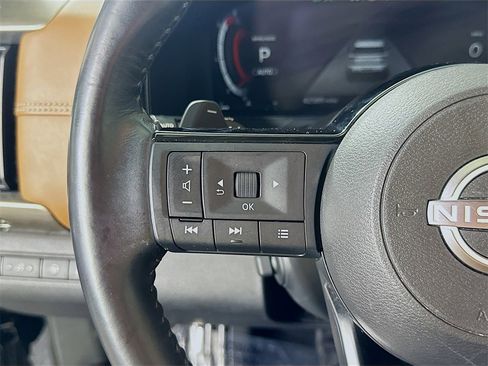 Used 2022 Nissan Pathfinder Platinum w/ Cargo Package image 24