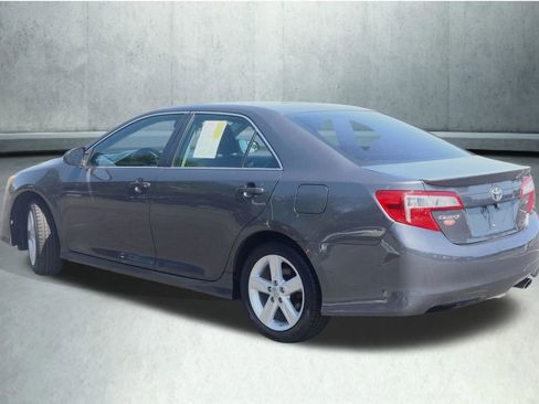 Used 2013 Toyota Camry SE FWD image 15