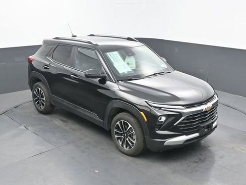 Used 2025 Chevrolet TrailBlazer LT image 52