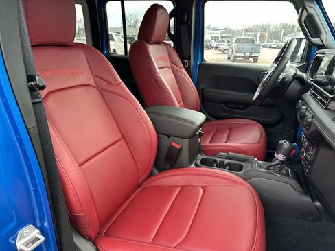 Used 2024 Jeep Wrangler Unlimited Rubicon 392 image 27
