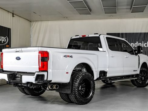 Used 2026 Ford F350 Lariat AWD/4WD image 9