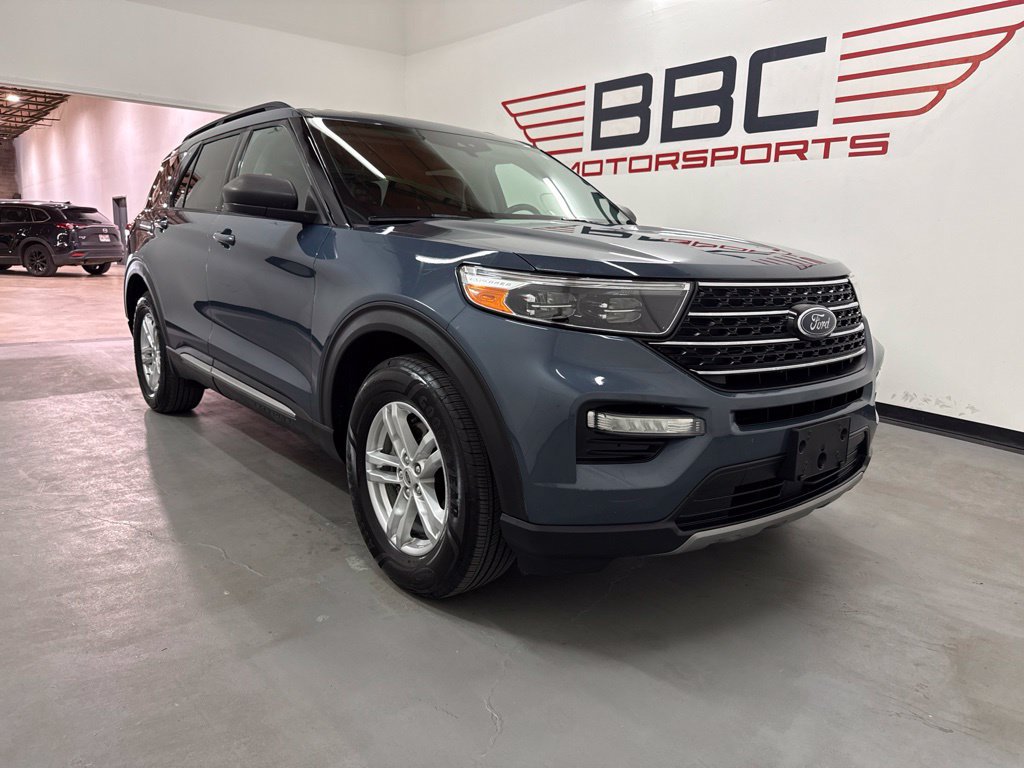 Used 2021 Ford Explorer XLT w/ Equipment Group 202A AWD/4WD image 1