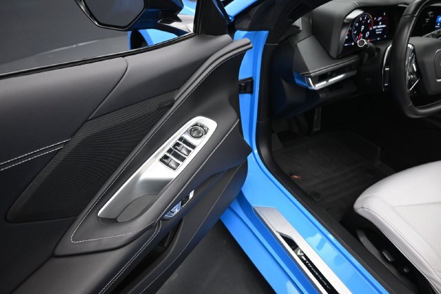 Used 2022 Chevrolet Corvette Stingray Convertible RWD image 18