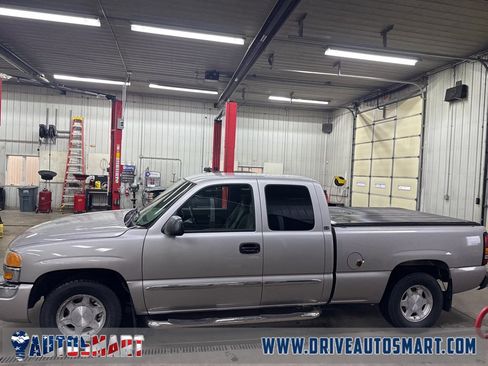 Used 2004 GMC Sierra 1500 SLE w/ Light Duty Power Package image 7