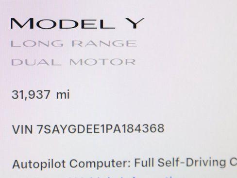 Used 2023 Tesla Model Y Long Range image 19