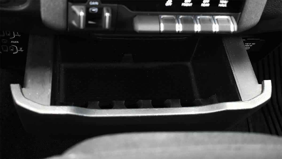 Used 2025 RAM 1500 Warlock AWD/4WD image 22
