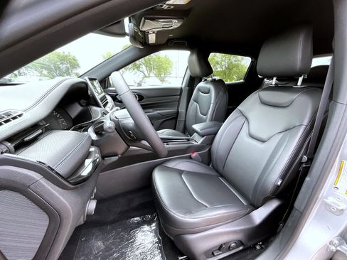 New 2026 Jeep Compass Limited AWD/4WD image 11