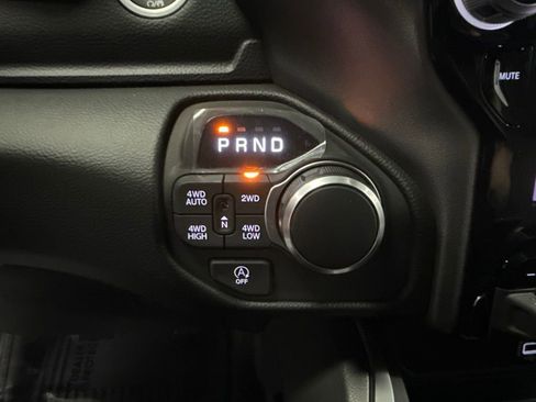 New 2026 RAM 1500 4x4 Crew Cab image 19