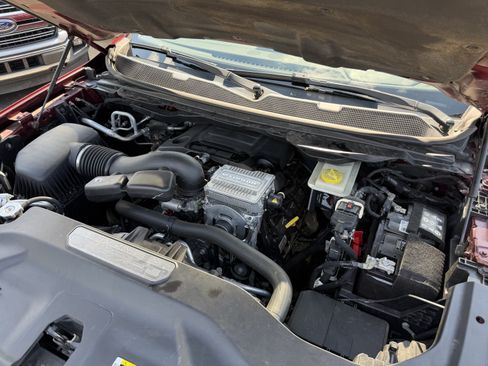 Used 2022 Jeep Wagoneer Series II AWD/4WD image 37