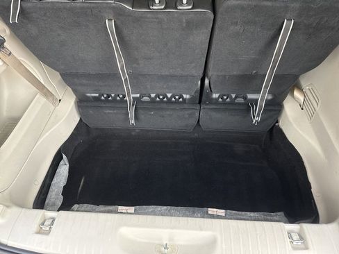 Used 2023 Chrysler Pacifica Touring-L FWD image 6
