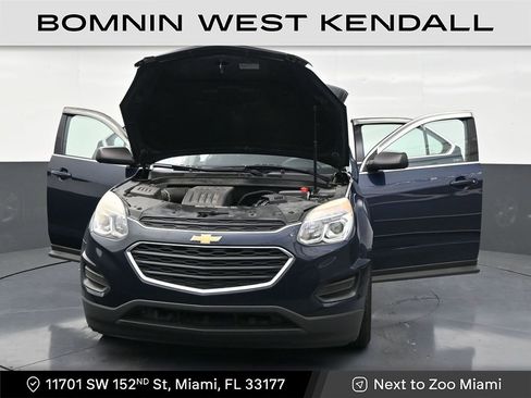 Used 2017 Chevrolet Equinox LS image 33