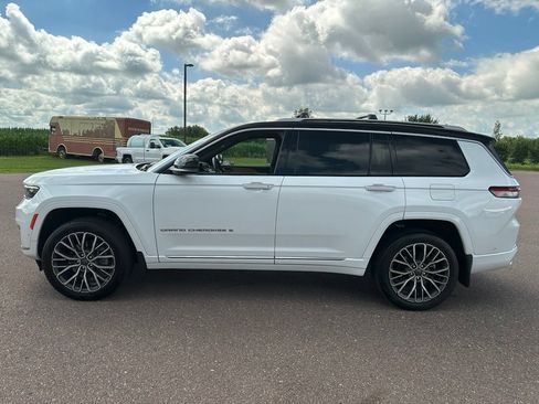 Used 2023 Jeep Grand Cherokee L Summit AWD/4WD image 37
