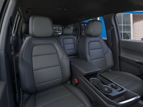 New 2026 Chevrolet Equinox LT w/ Convenience Package II AWD/4WD image 16