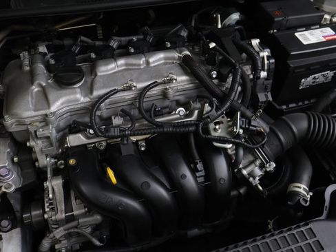 Used 2022 Toyota Corolla LE FWD image 27