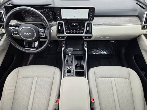 Certified 2023 Kia Sorento EX w/ Panoramic Sunroof Package FWD image 25