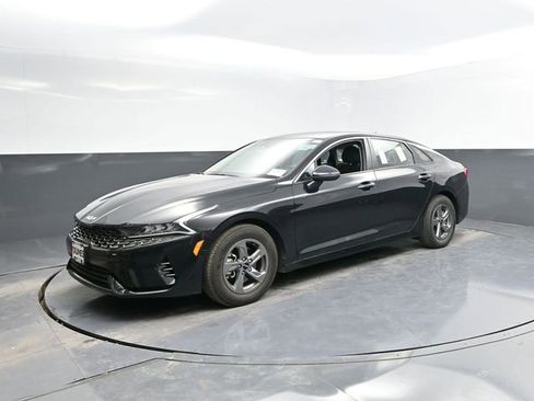 Used 2023 Kia K5 LXS image 5