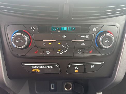 Used 2017 Ford Escape SE w/ SE Cold Weather Package image 20