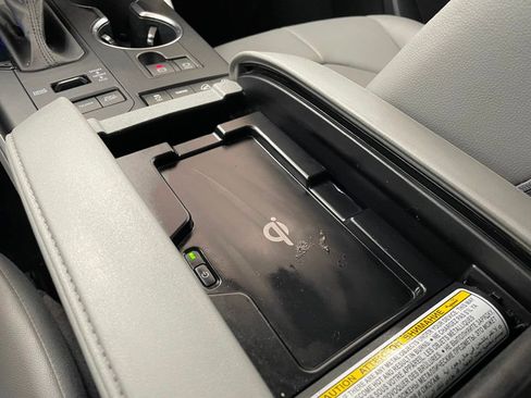 Used 2022 Toyota Highlander XLE image 34