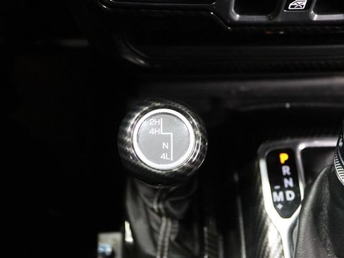 Used 2018 Jeep Wrangler Unlimited Sahara image 25