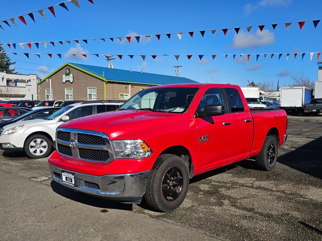 Used 2017 RAM 1500 Classic SLT AWD/4WD image 3