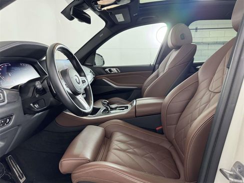 Used 2023 BMW X5 xDrive40i w/ M Sport Package image 4