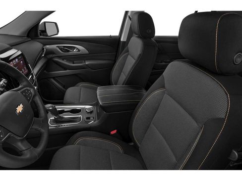 Used 2020 Chevrolet Traverse LT w/ Driver Confidence II Package FWD image 6