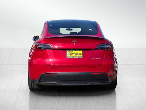 Used 2023 Tesla Model Y Performance image 5