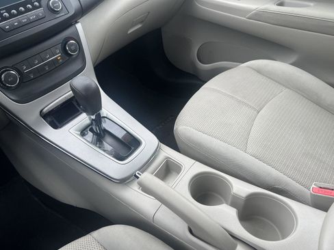 Used 2015 Nissan Sentra S FWD image 21