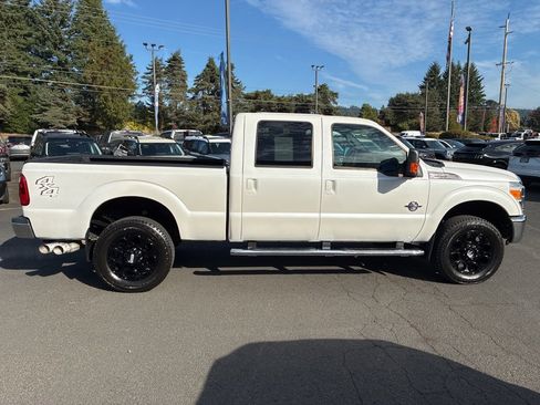 Used 2013 Ford F350 Lariat w/ Camper Pkg image 7