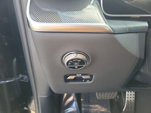 New 2026 Mercedes-Benz GLC 350e GLC 350e image 57